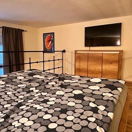 Ultra Modern Home Budapest Extérieur photo