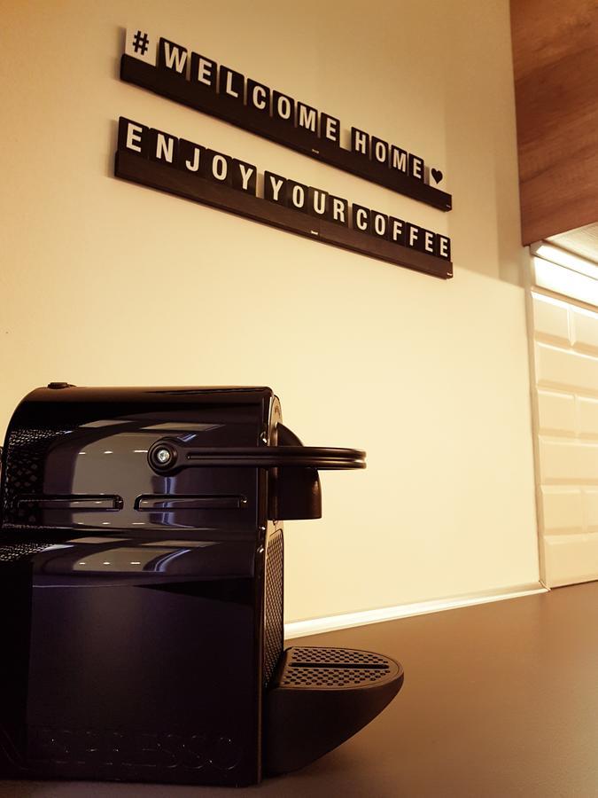 Ultra Modern Home Budapest Extérieur photo